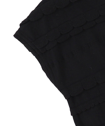 Scalloped Jacquard French-sleeve Tee