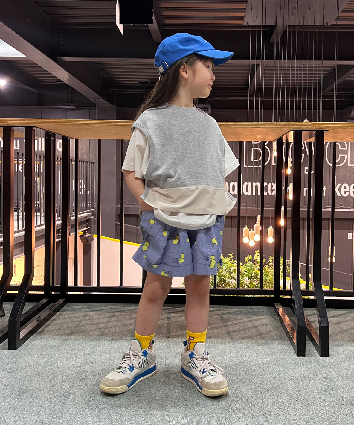 Side-opened Sweatvest