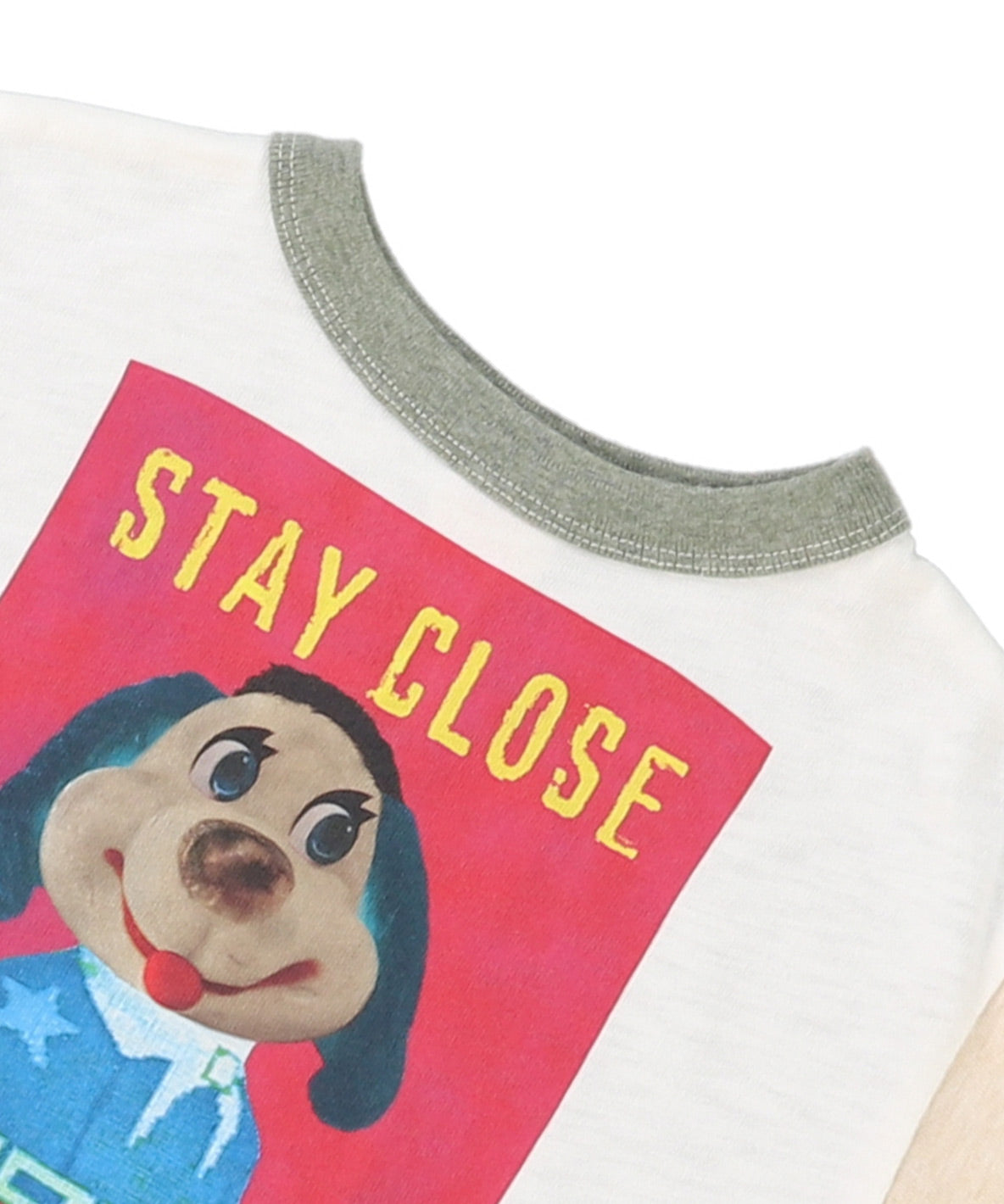 STAY CLOSE Tee