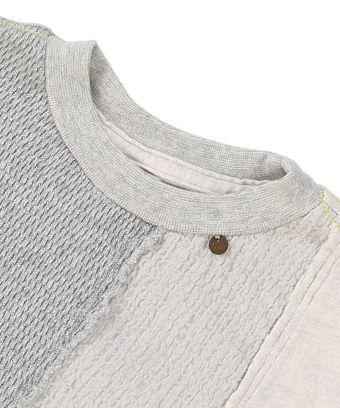 Cut-out Remake-like Long Sleeve Tee