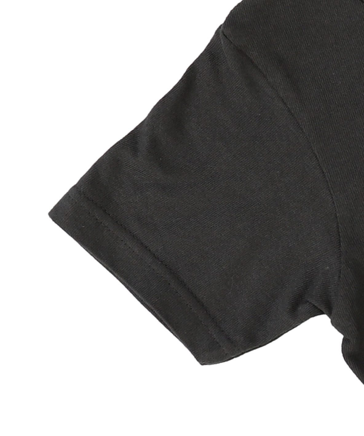 Souvenior Amulet Tee