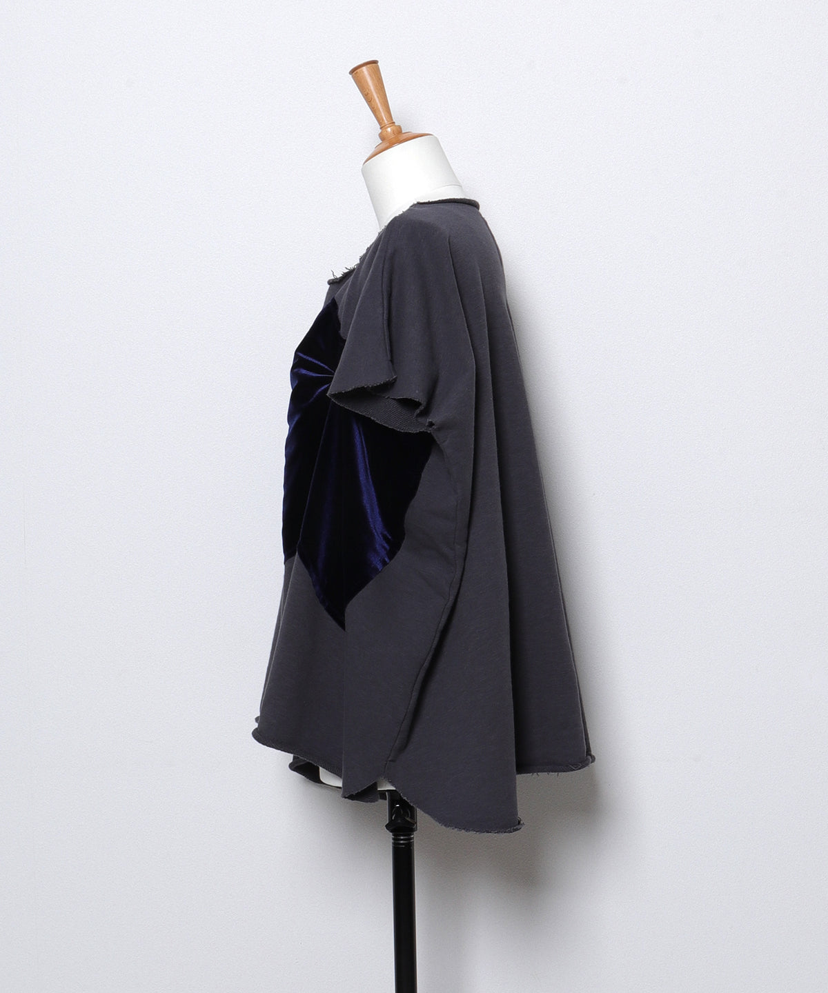 Unique Silhouette Wide Sweatshirt(LADIES)