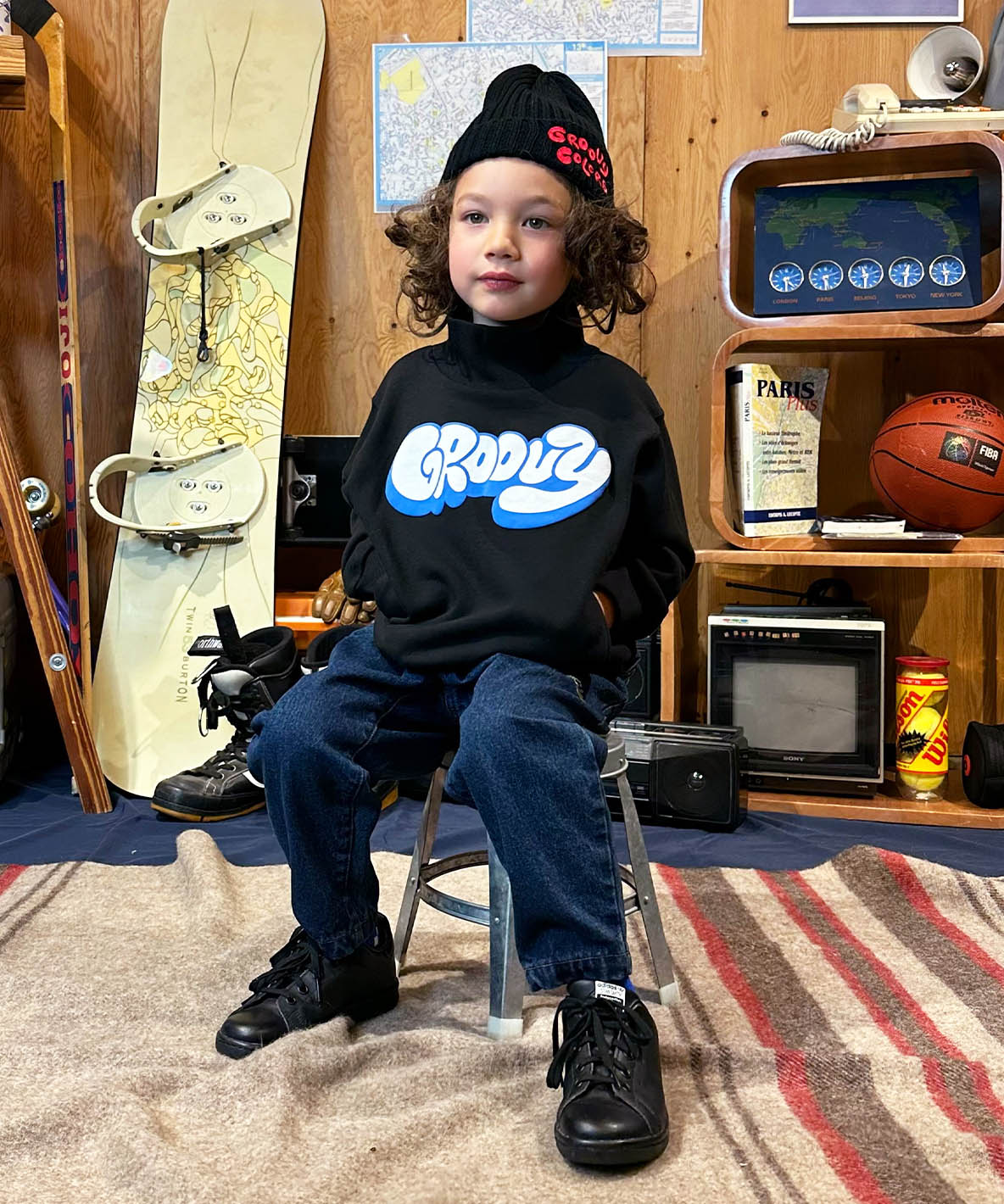 GROOVY Highneck Sweatshirt