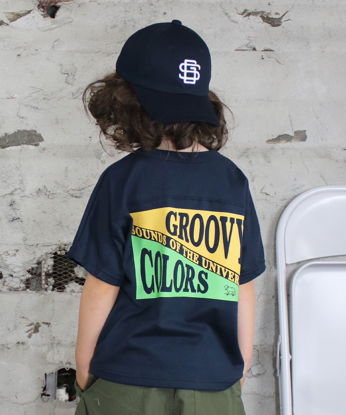 GROOVY COLORS Football Tee