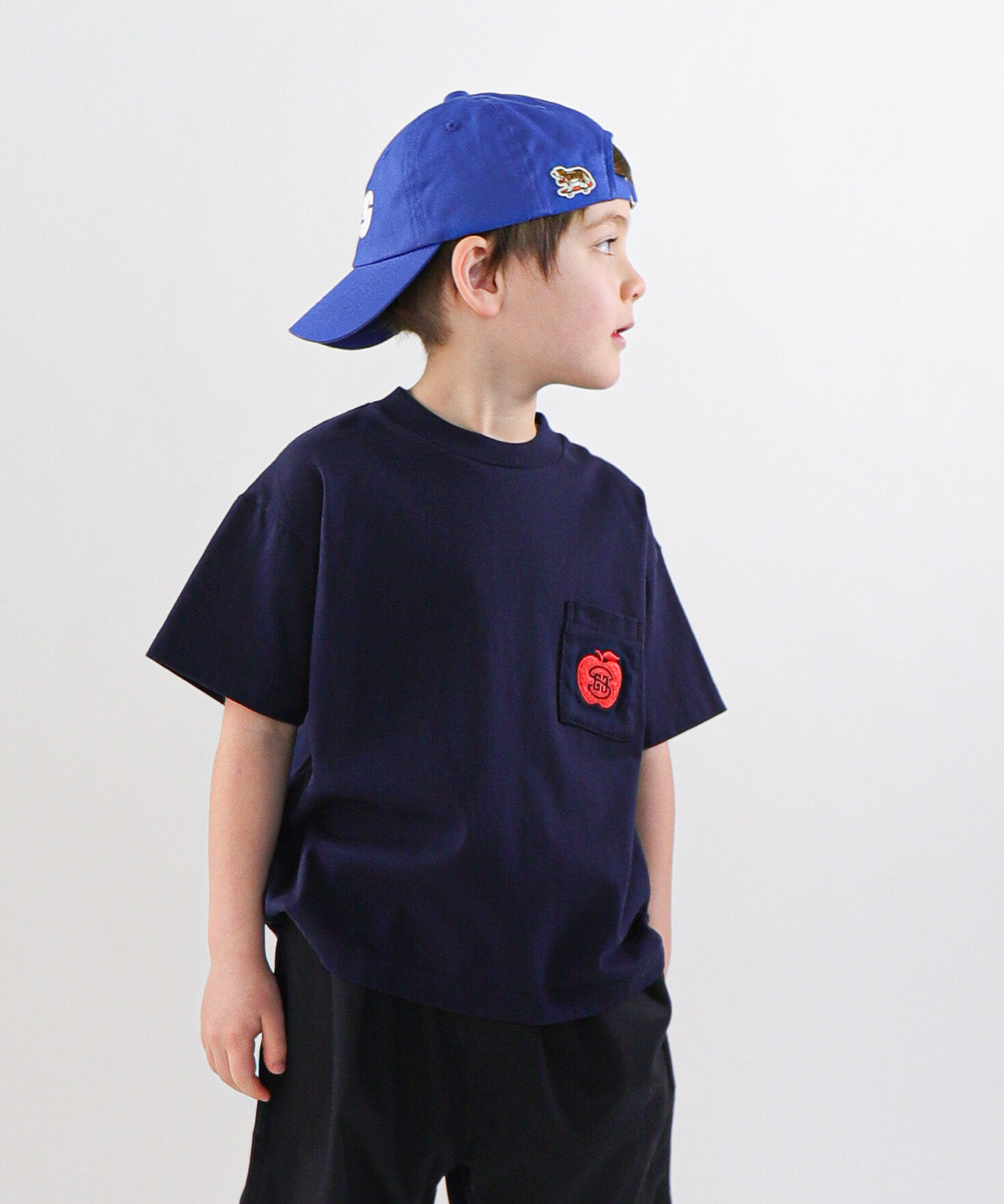 APPLE Pocket Tee