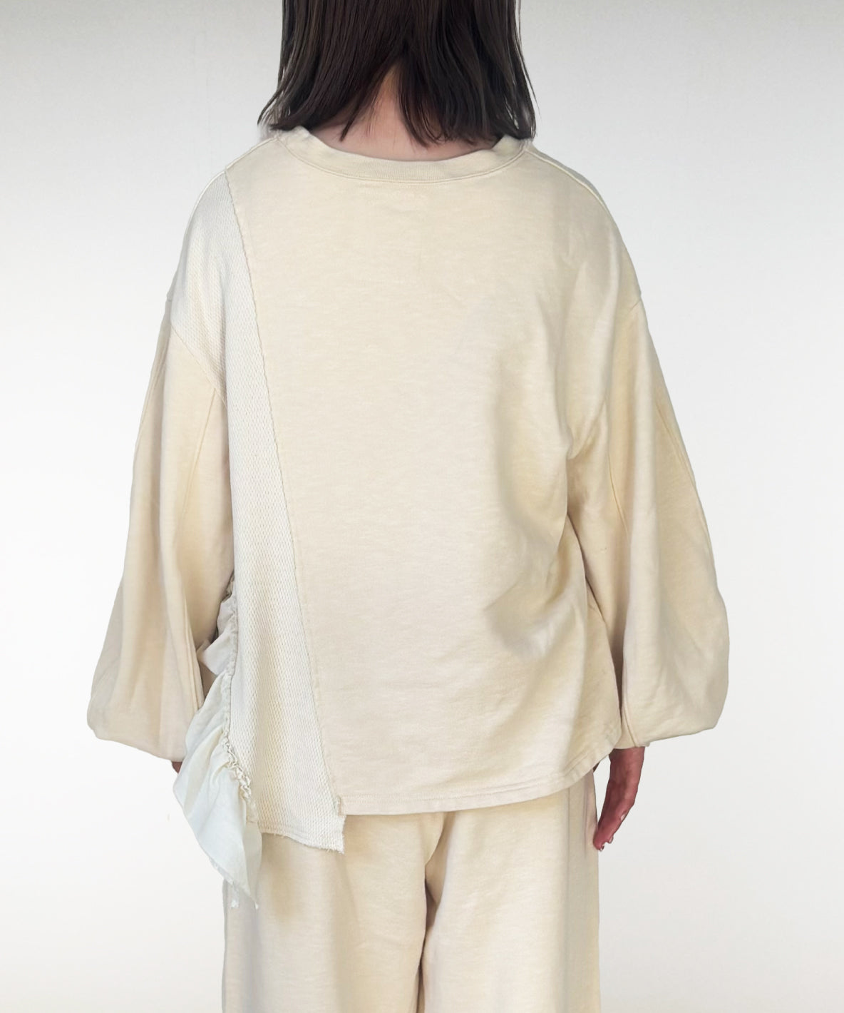 Assymetry Frill Sweatshirt