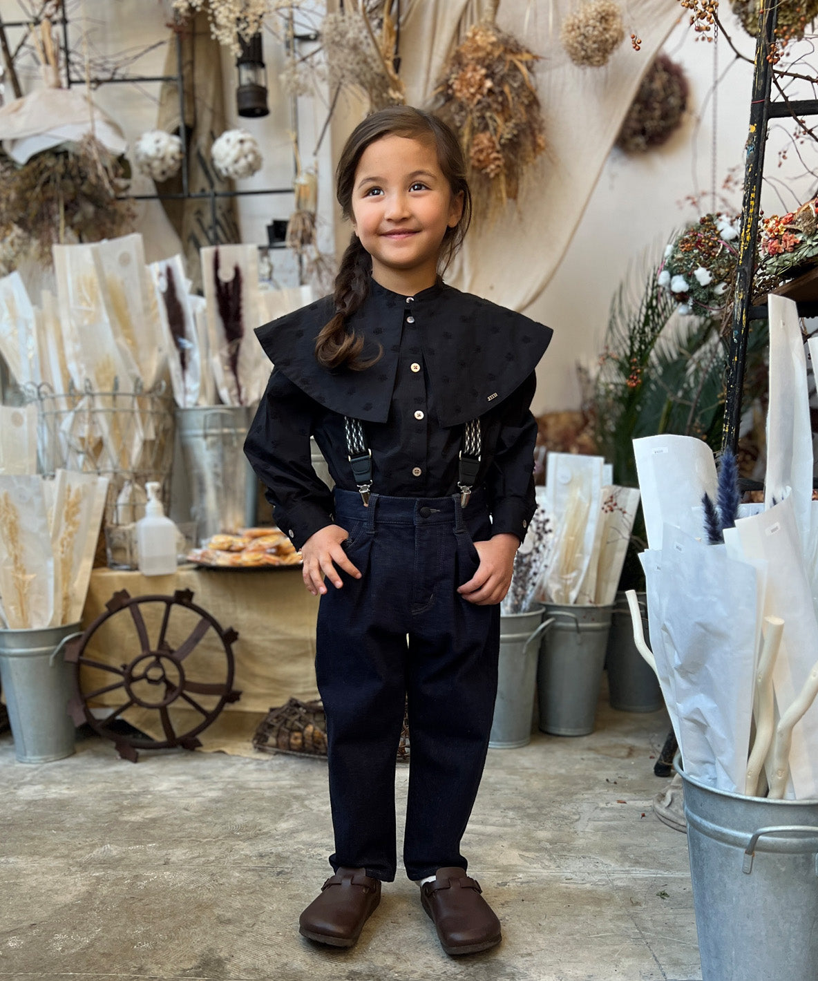 Floral Embroidery Collar Shirt