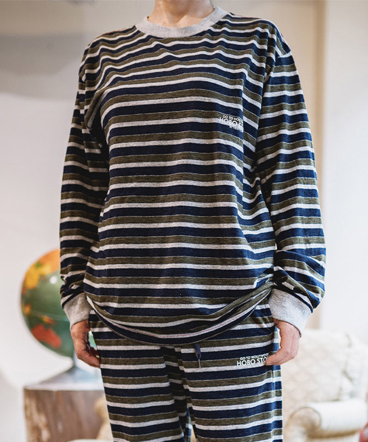 HOBO STORE Long Sleeve Tee