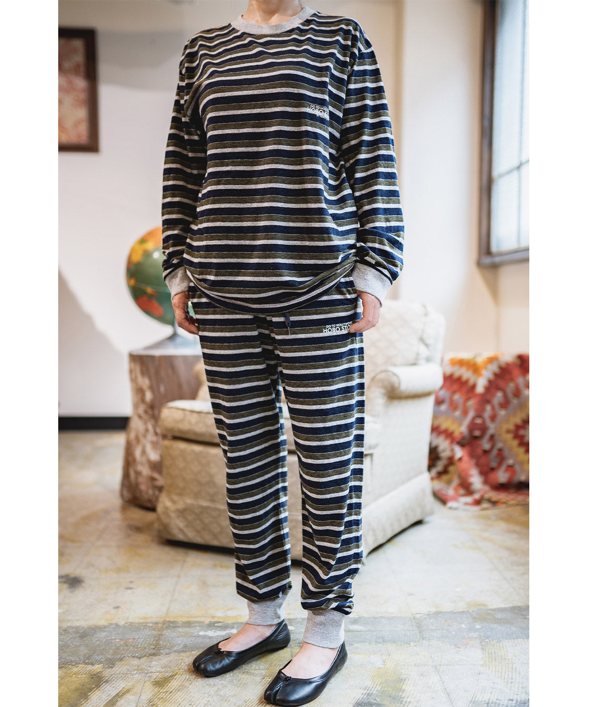 HOBO STORE Long Sleeve Tee