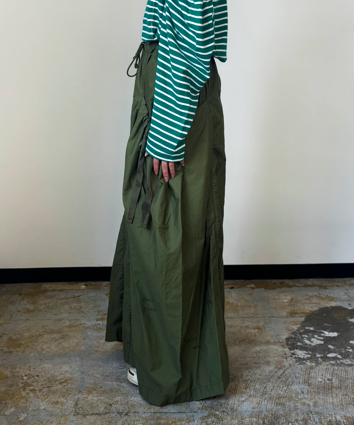 Vintage Back Satin Wide Pants