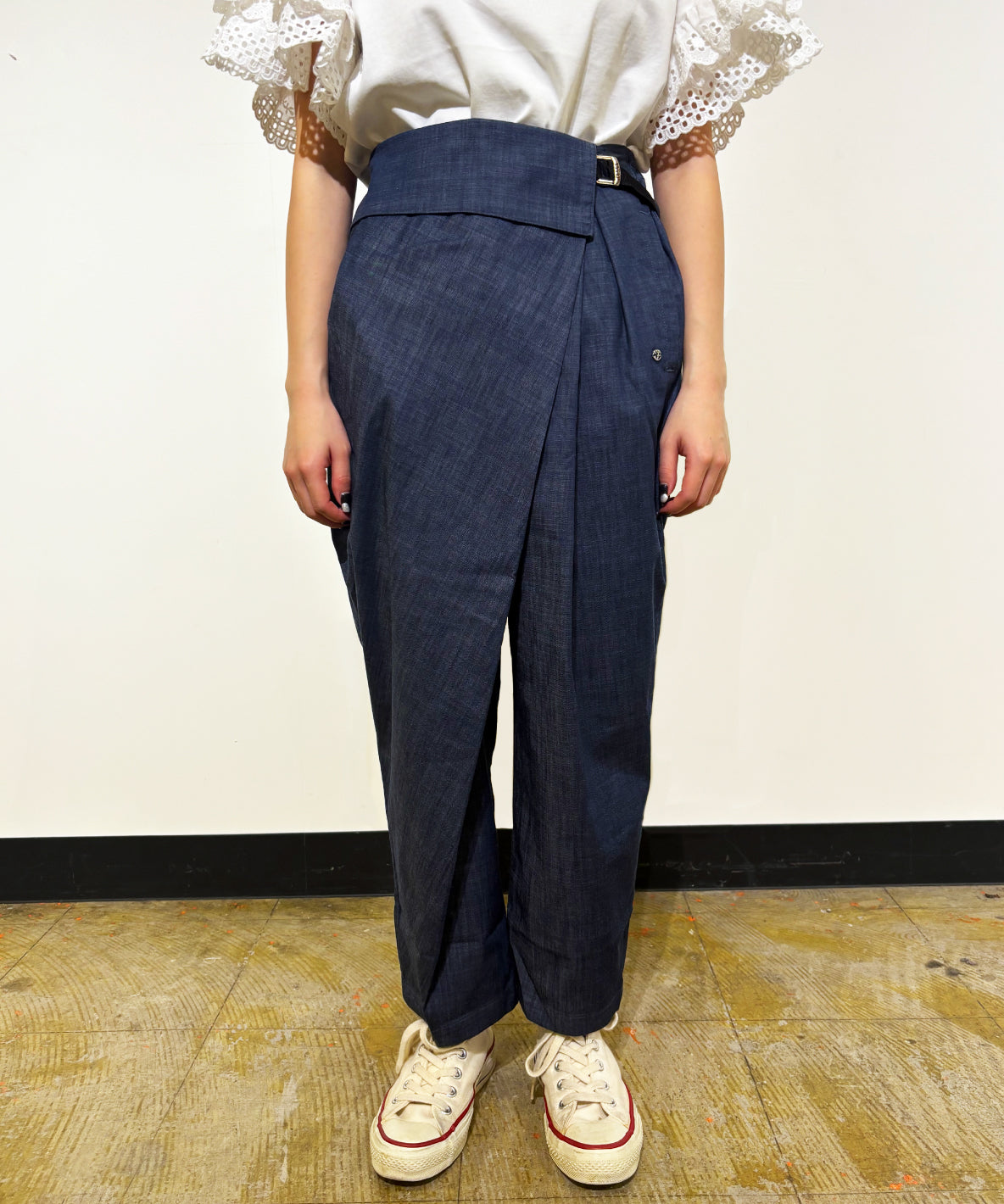 W Slab Chambray Tuck Pants