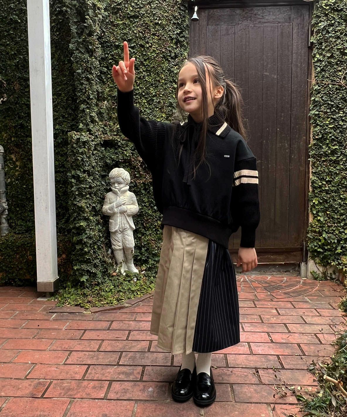 Twill and Pleats Switching Skirt