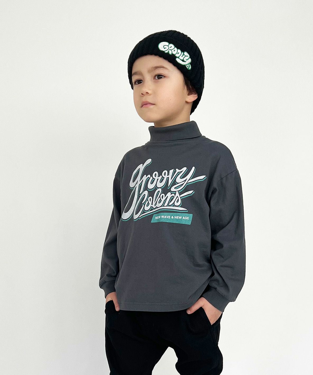 GROOVY High Neck Long Sleeve Tee