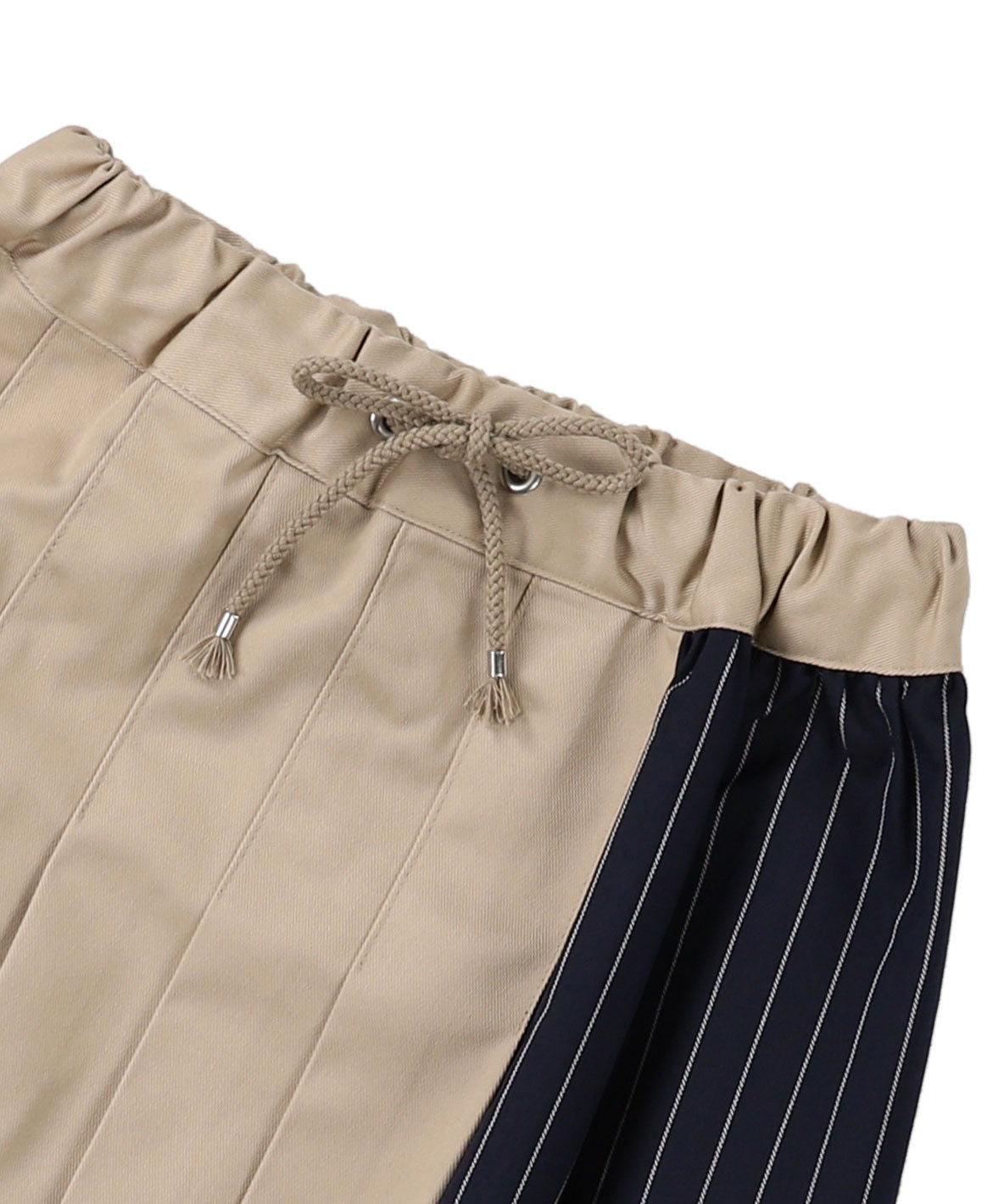 Twill and Pleats Switching Skirt