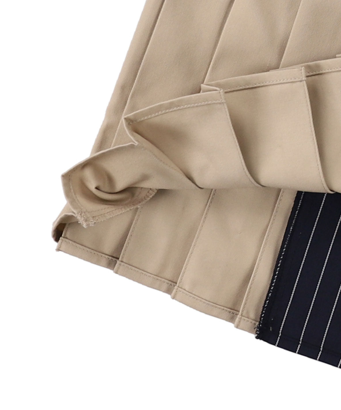 Twill and Pleats Switching Skirt